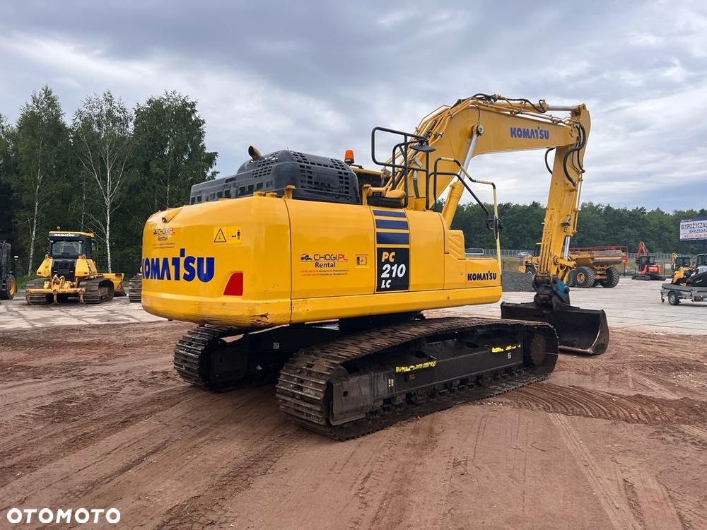 Komatsu PC210LC-11 - 5