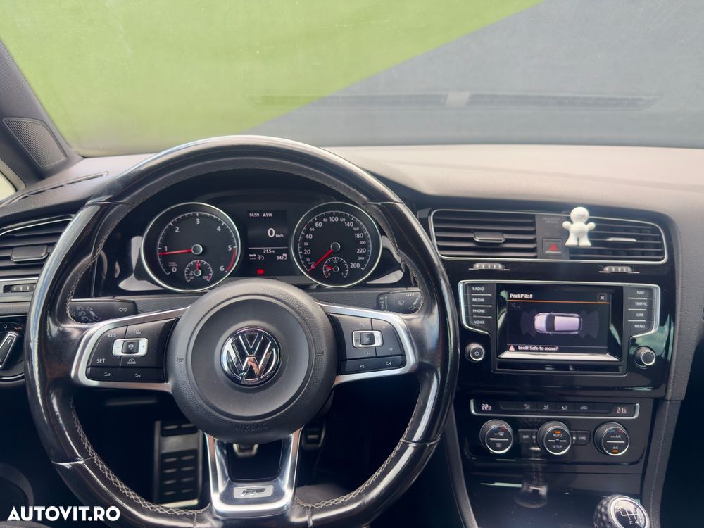 Volkswagen Golf - 26