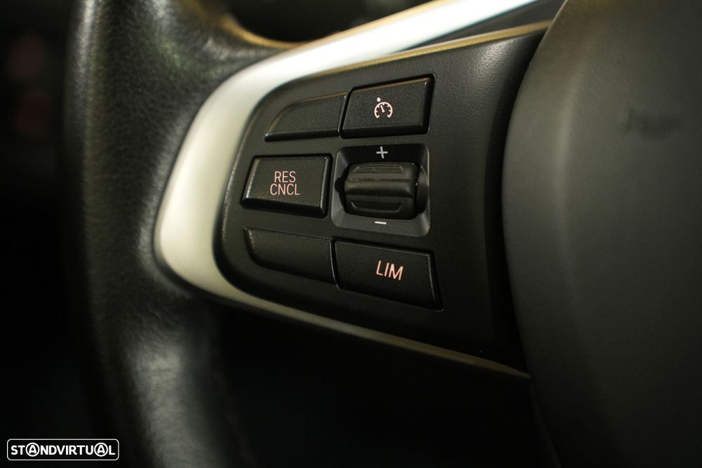 BMW X1 16 d sDrive xLine Auto - 18