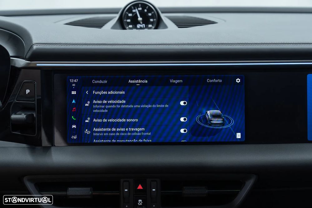 Porsche Macan Electric 4 - 42