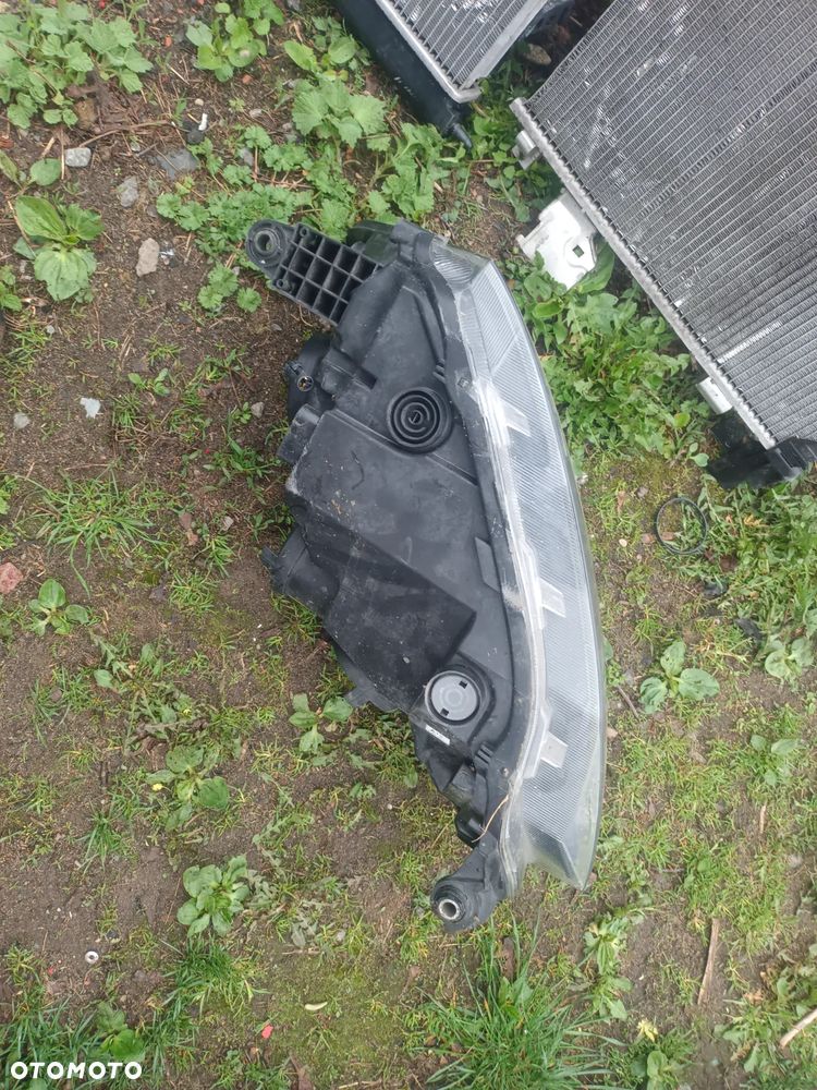 Fabia 3 lift lampa prawa przód przednia - 3