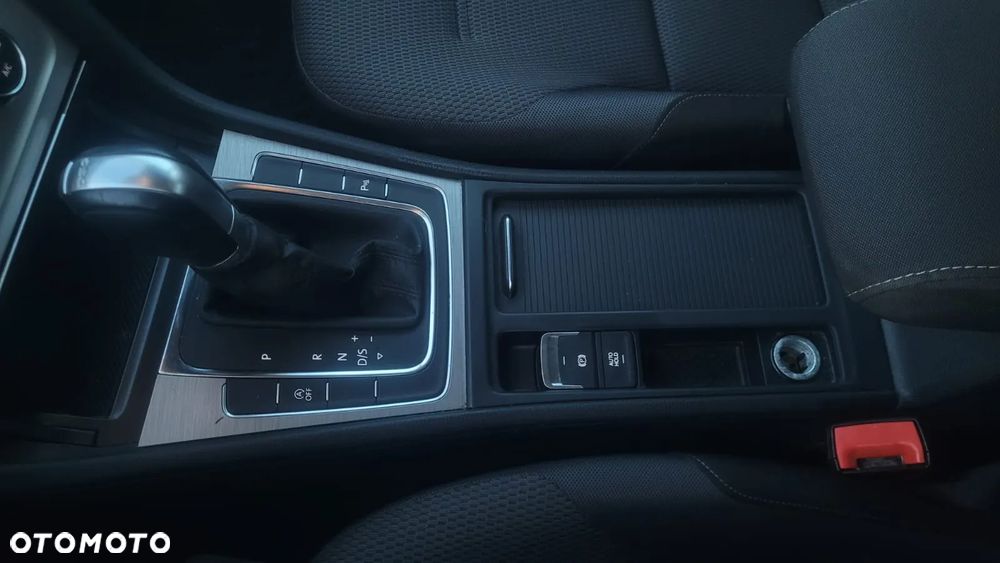 Volkswagen Golf 1.4 TSI BlueMotion Technology DSG Comfortline - 6