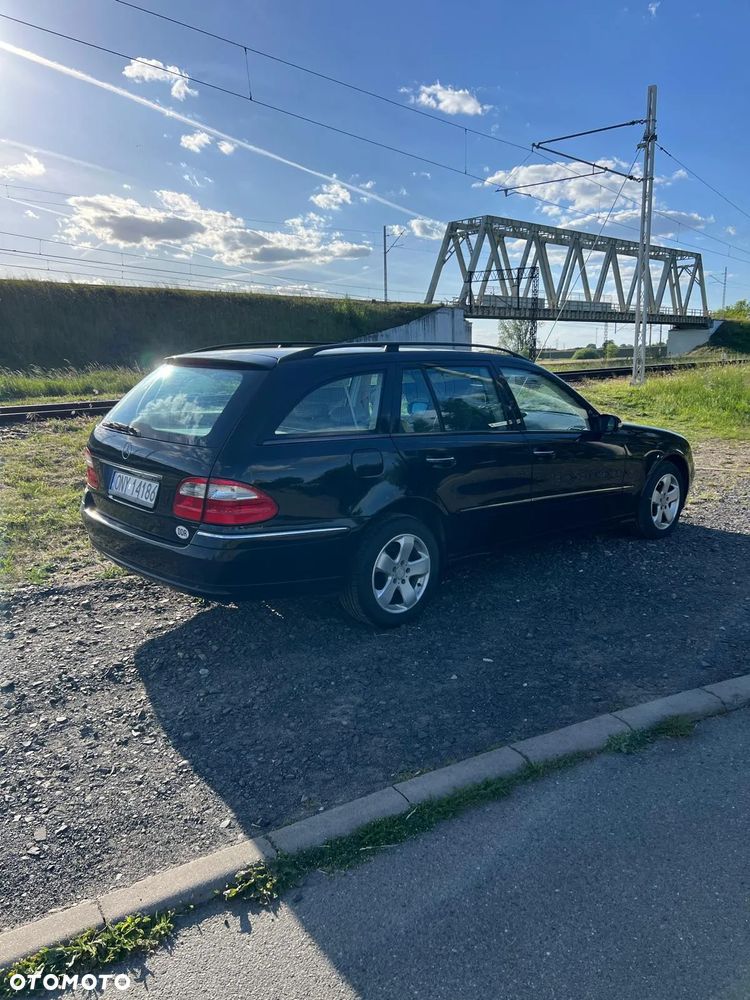 Mercedes-Benz Klasa E 320 4-Matic T Avantgarde - 8
