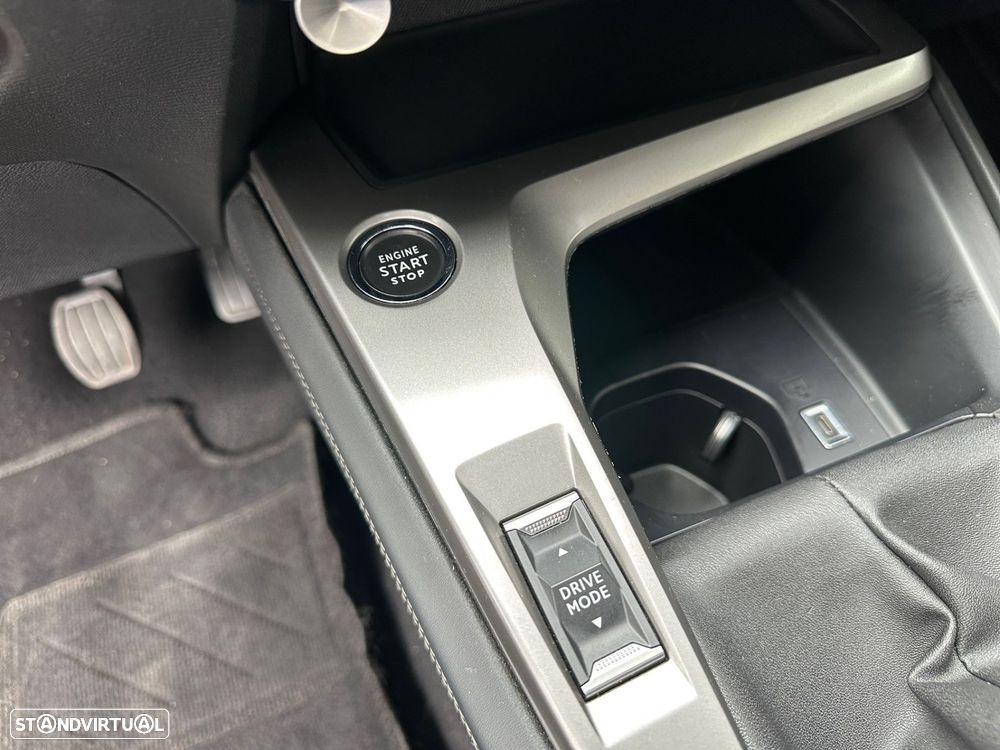 Peugeot 308 1.2 PureTech Allure - 16