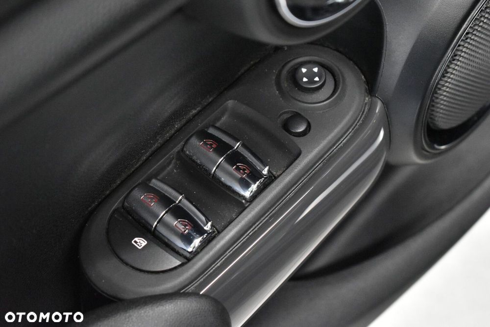 MINI Cooper - 8