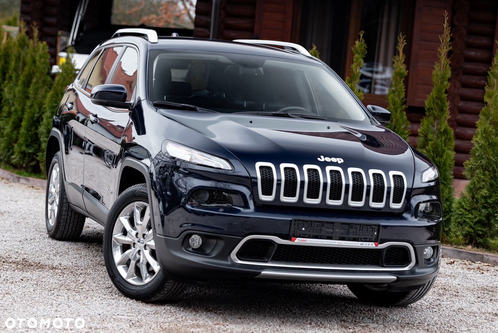 Jeep Cherokee - 4