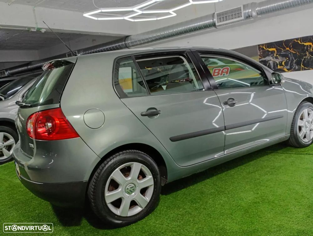 VW Golf - 41