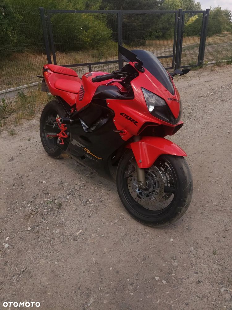 Honda CBR - 8