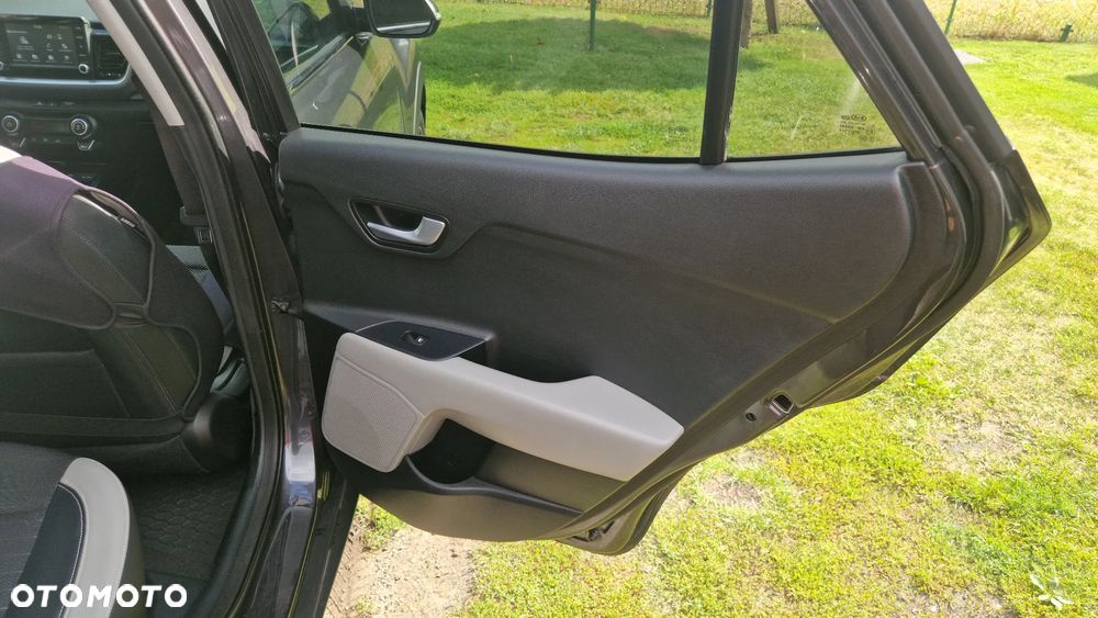 Kia Stonic 1.4 L - 27