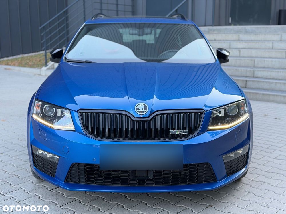 Skoda Octavia 2.0 TDI DSG RS - 1