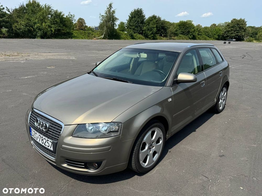 Audi A3 Sportback - 1