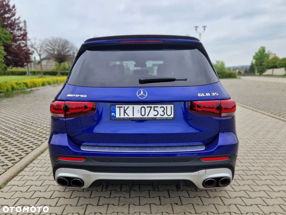 Mercedes-Benz GLB - 4