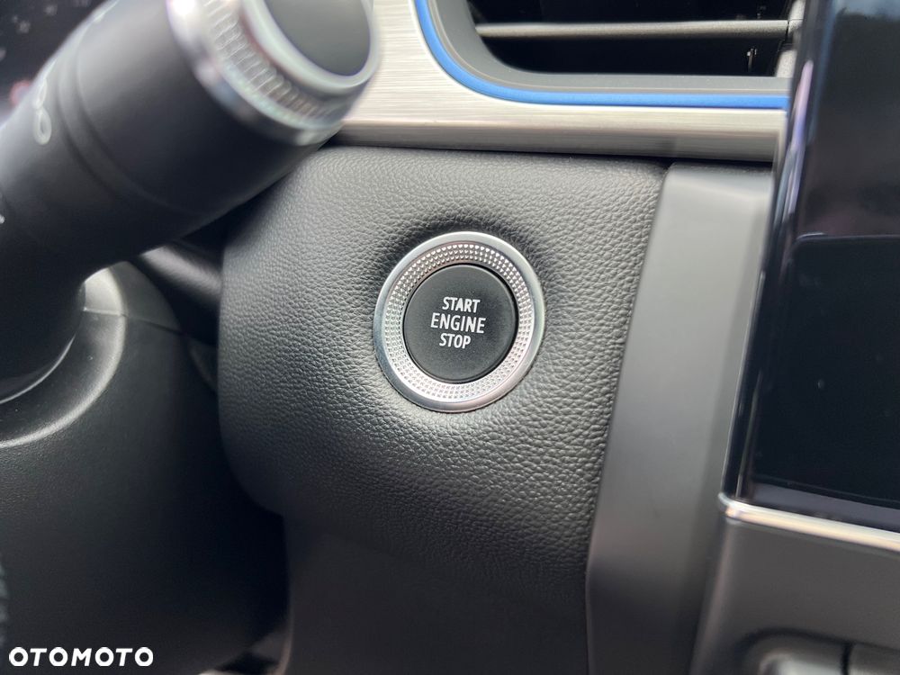 Renault Captur - 31