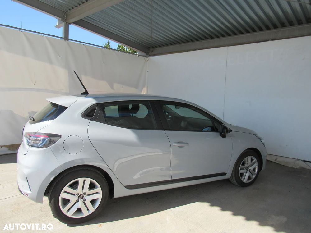 Renault Clio - 5