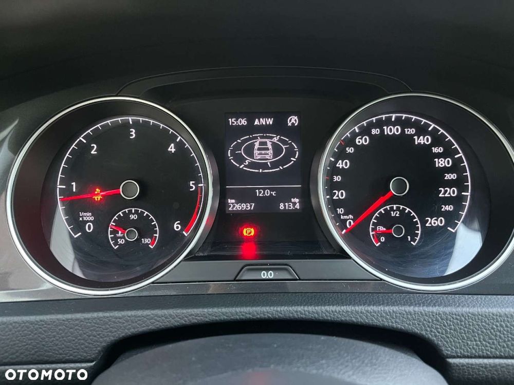 Volkswagen Golf 2.0 TDI Style - 12