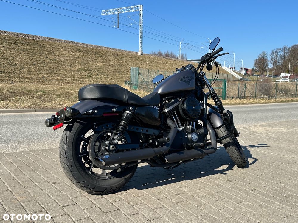 Harley-Davidson Sportster Iron 883 - 8