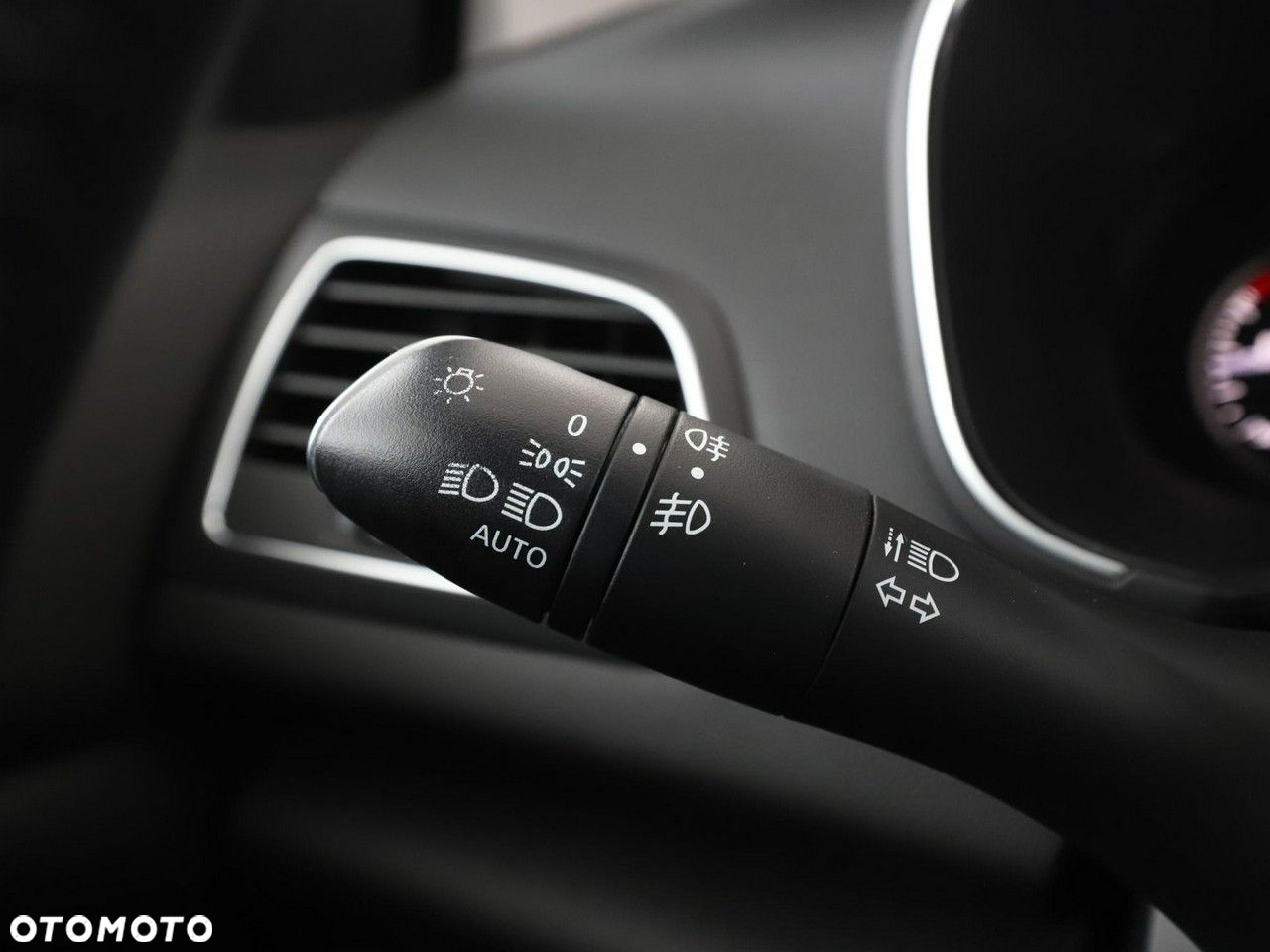 Renault Megane ENERGY TCe 130 EDC BUSINESS - 33