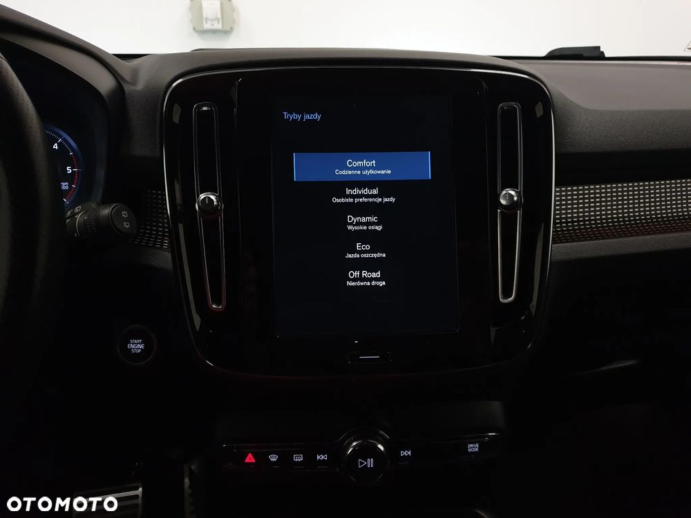 Volvo XC 40 D3 SCR R-Design - 23