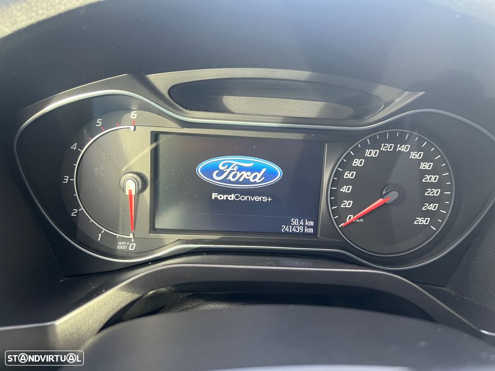 Ford S-Max 2.0 TDCi Titanium 7L - 36