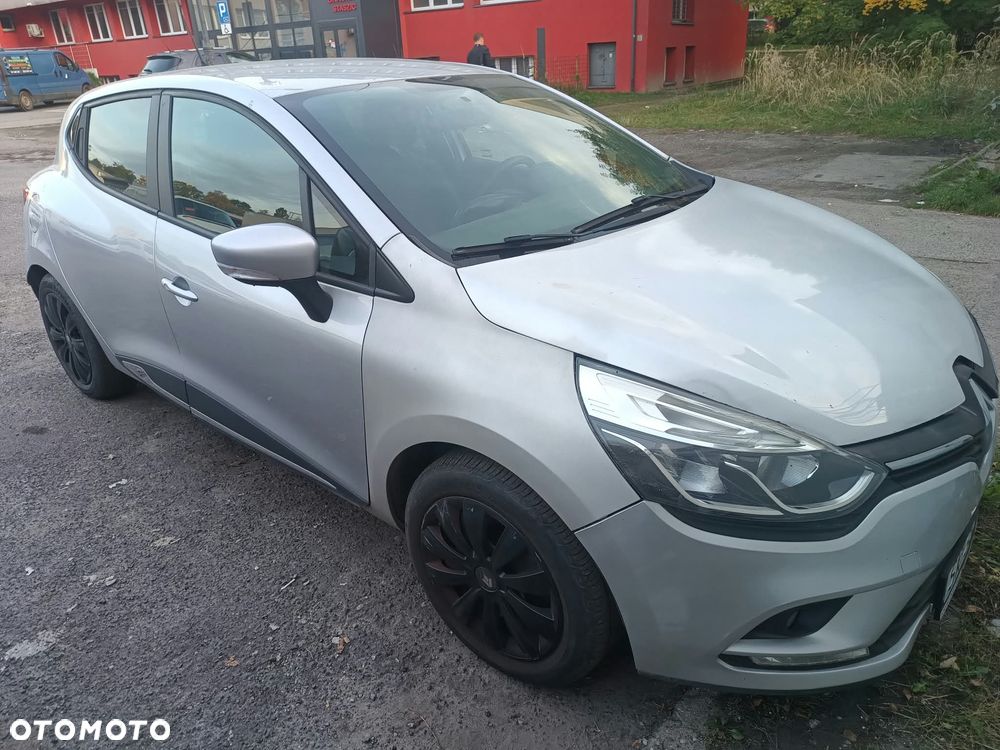 Renault Clio - 1