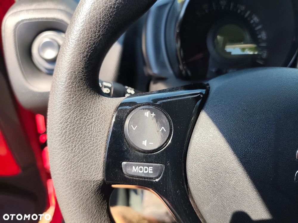 Citroën C1 1.0 VTi GPF Shine - 24
