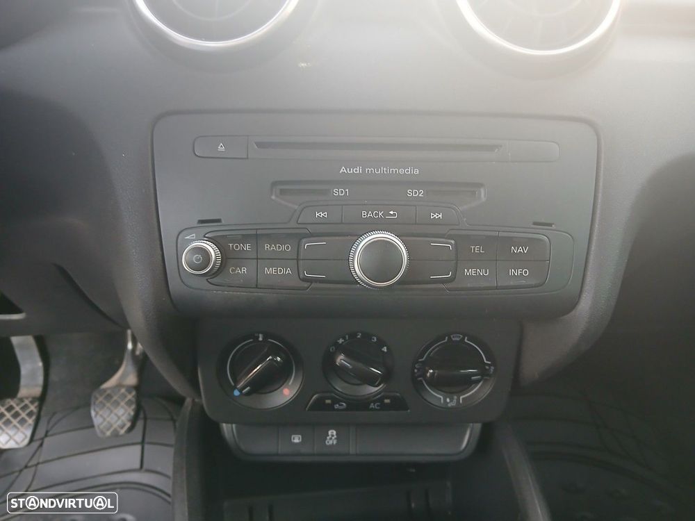Audi A1 Sportback 1.6 TDI Advance - 19
