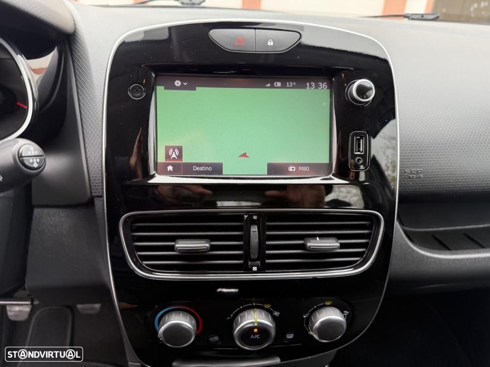 Renault Clio 0.9 TCe Limited - 16