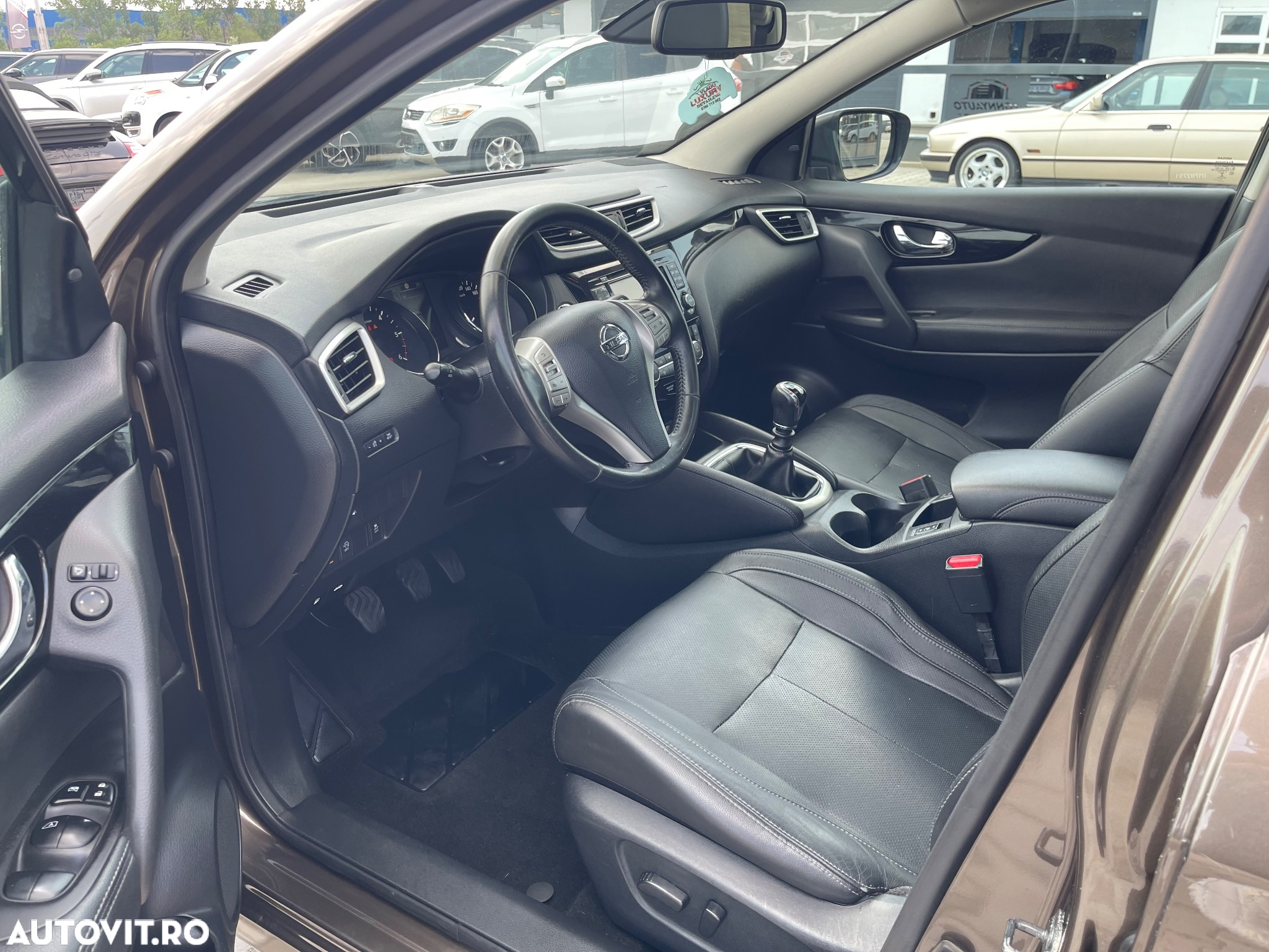 Nissan Qashqai 1.5 DCI N-CONNECTA - 9