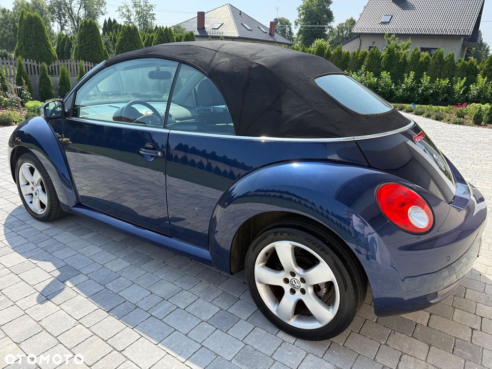 Volkswagen New Beetle 2.0 - 21
