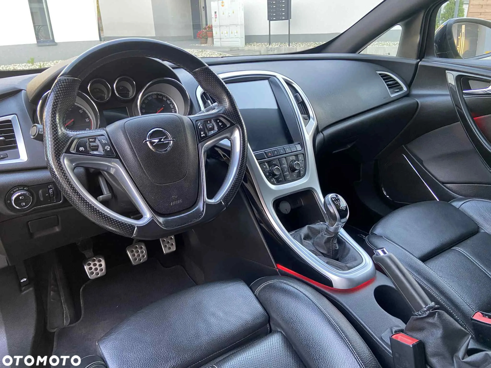 Opel Astra IV GTC 1.6 CDTI Sport S&S - 8