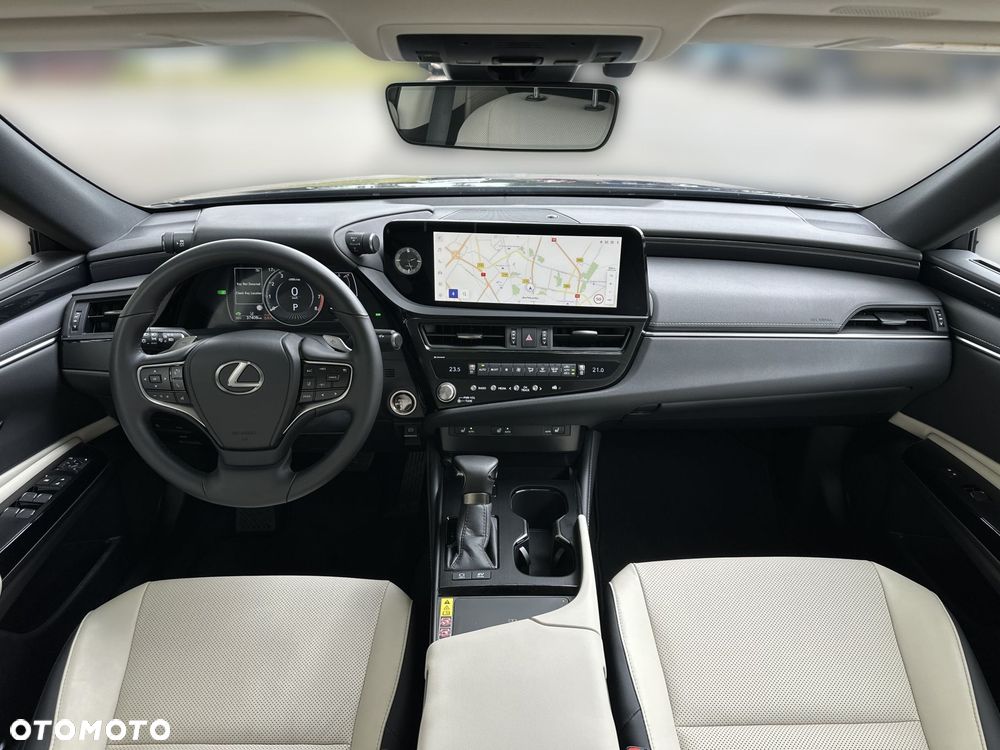 Lexus ES 300h Business Edition - 3