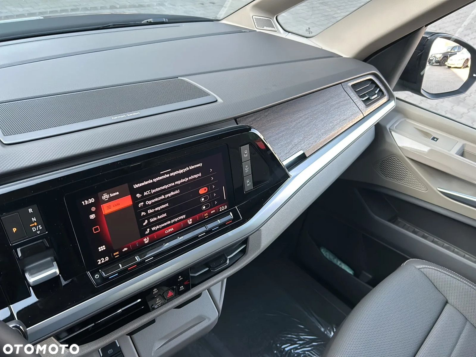 Volkswagen Multivan 2.0 TSI L1 Style DSG - 20