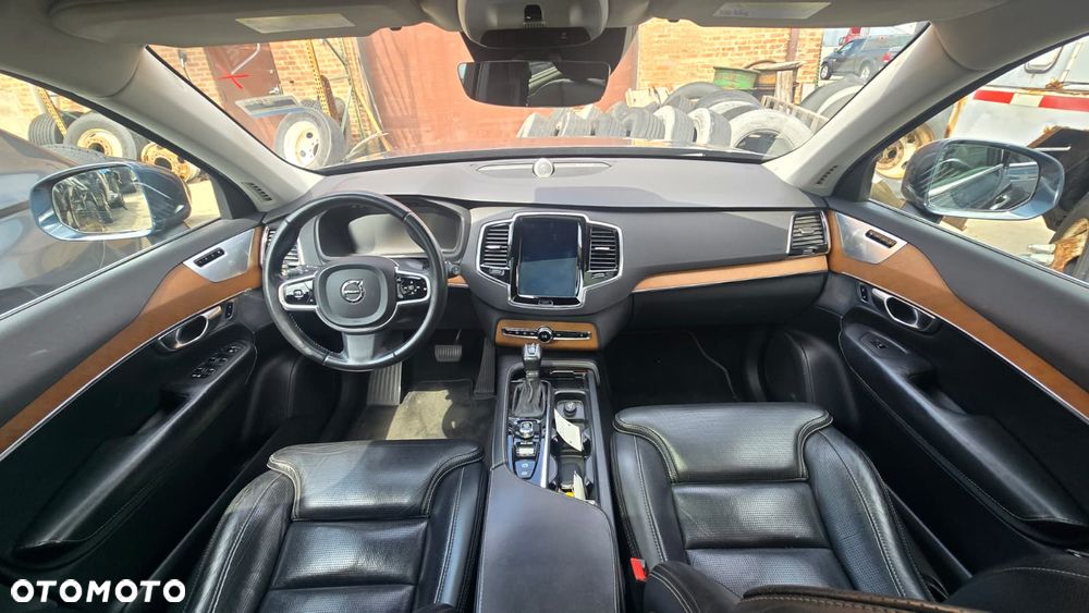Volvo XC 90 - 15