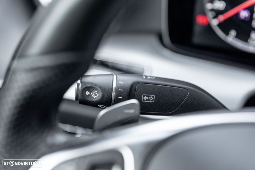 Mercedes-Benz E 220 d AMG - 51