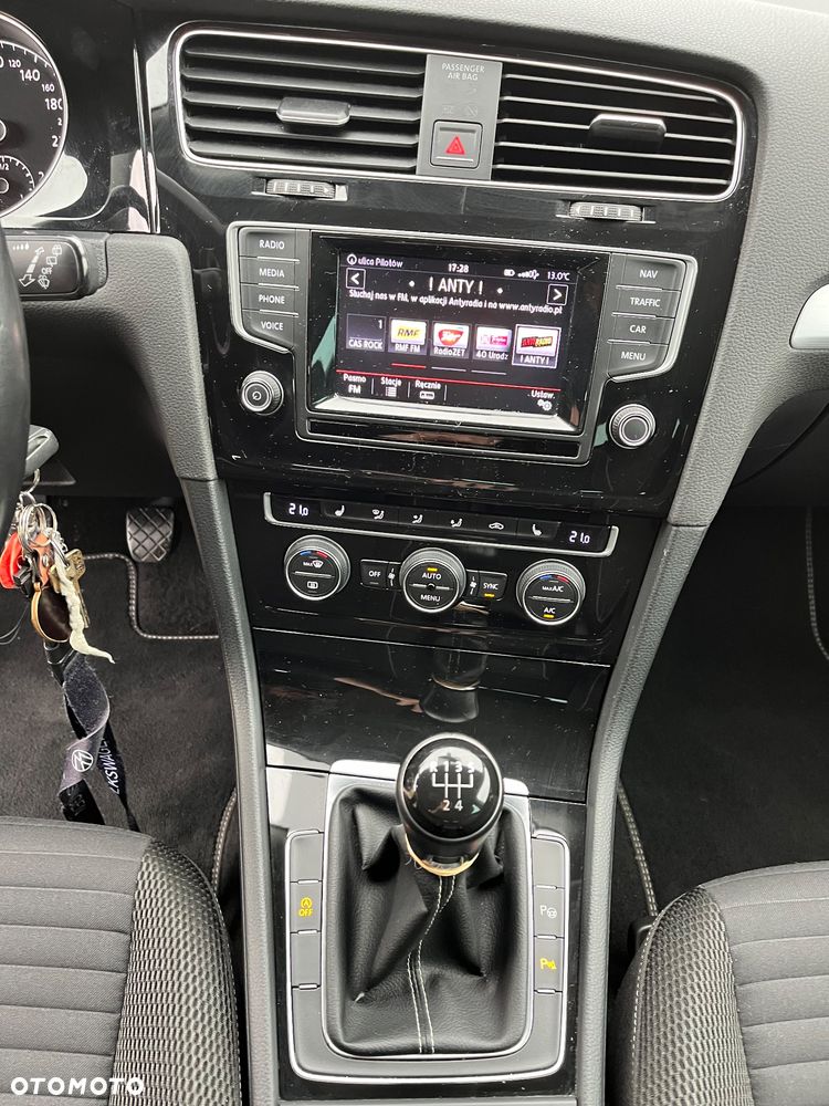 Volkswagen Golf 1.6 BlueTDI Cup - 15