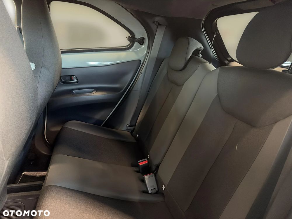 Toyota Aygo X Hybrid 1.5 Style e-CVT - 14