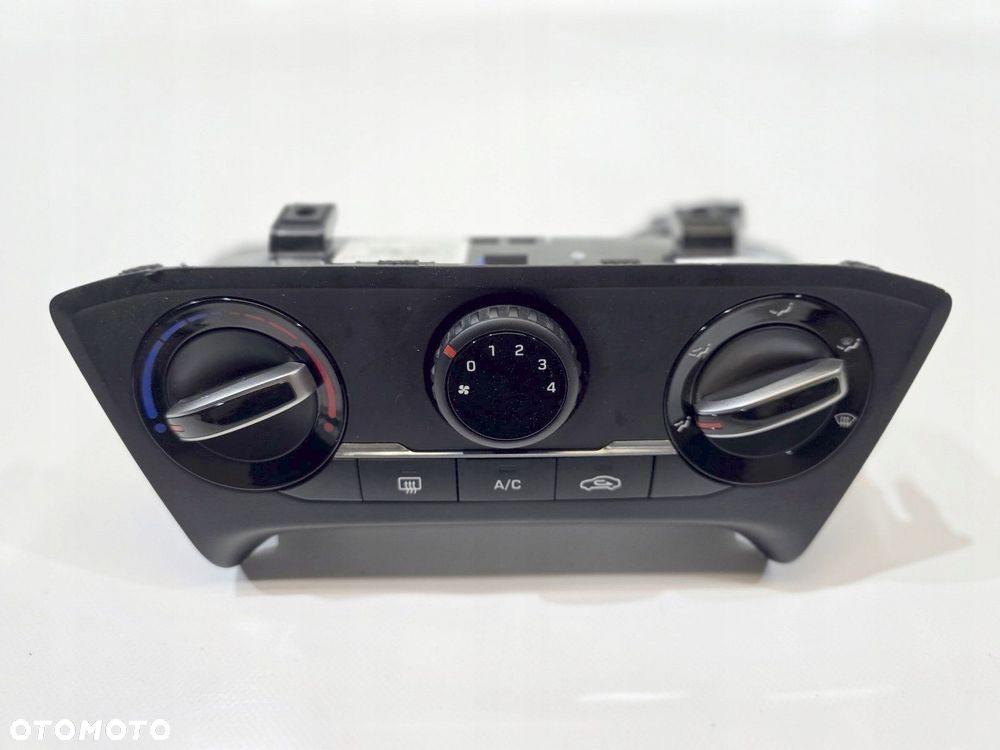 panel klimatyzacji nawiewu hyundai i20 ii 19r 97250-c8410 - 2
