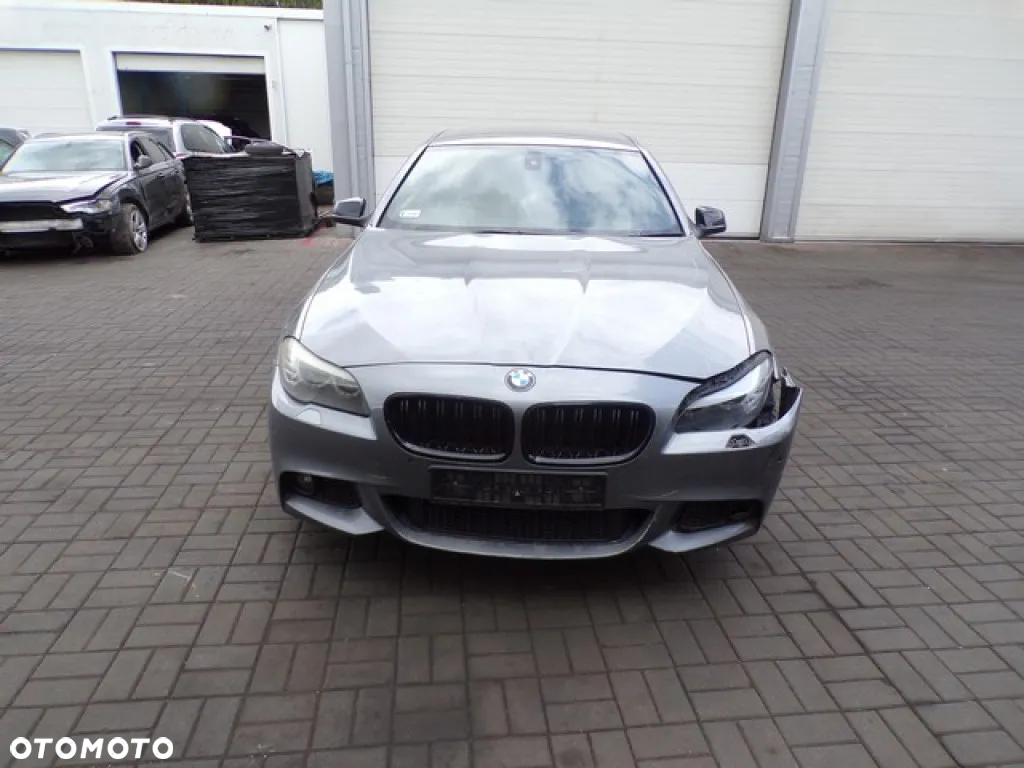 Części - BMW F10 2.0 D SEDAN 11R - 2