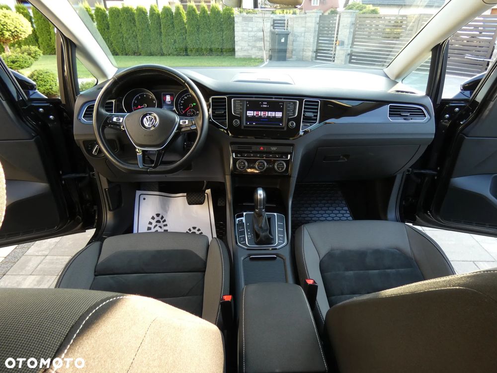 Volkswagen Golf Sportsvan - 32