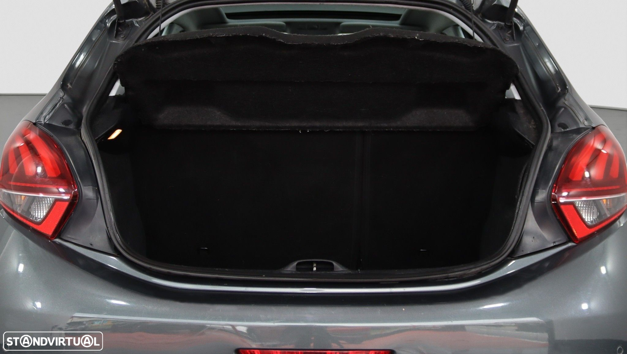 Peugeot 208 1.2 PureTech Allure - 14