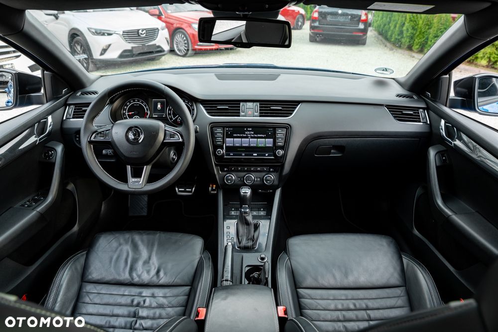 Skoda Octavia 2.0 TDI DSG RS - 28