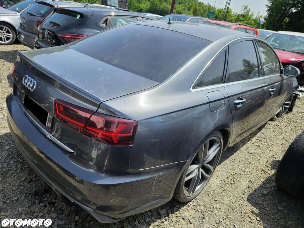 Audi S6 Limousine - 12