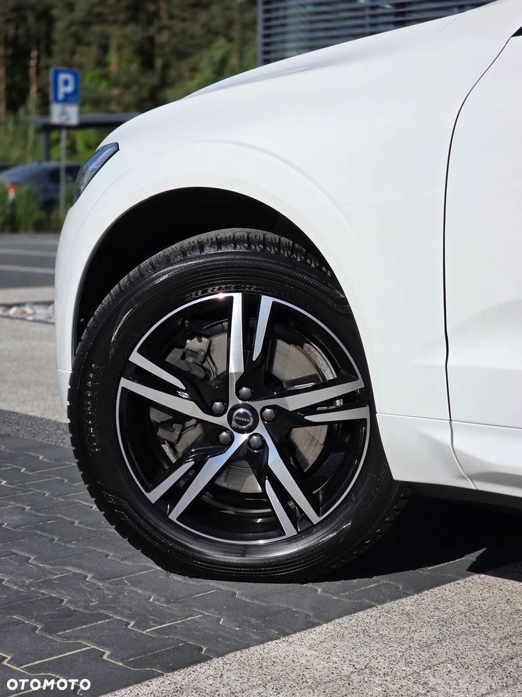 Volvo XC 60 B4 D AWD R-Design - 30