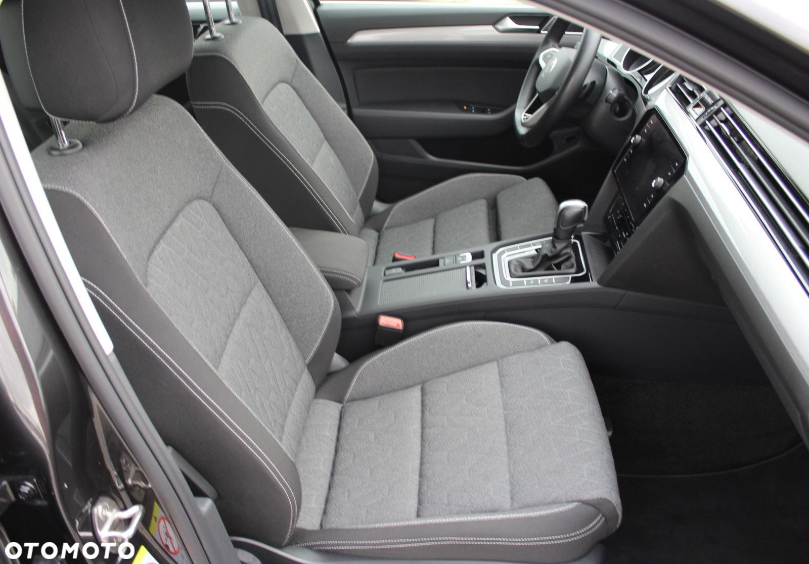 Volkswagen Passat 1.5 TSI EVO Business DSG - 16