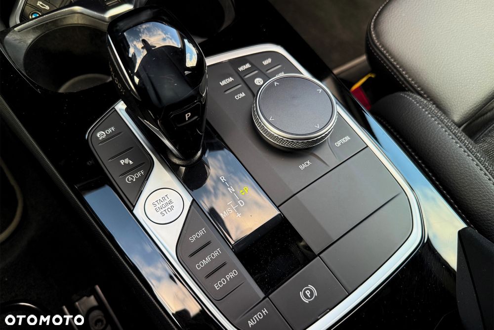 BMW Seria 2 218i Sport Line - 33