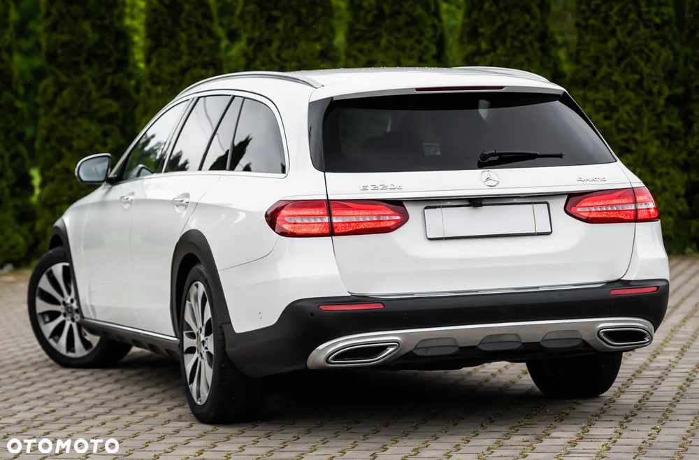 Mercedes-Benz Klasa E 220 d 4Matic All-Terrain 9G-TRONIC Exclusive - 8