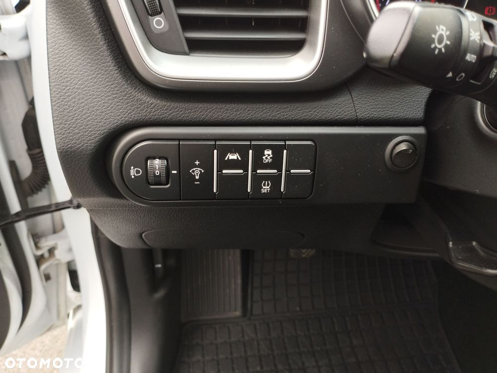 Kia Ceed 1.5 T-GDI M - 24