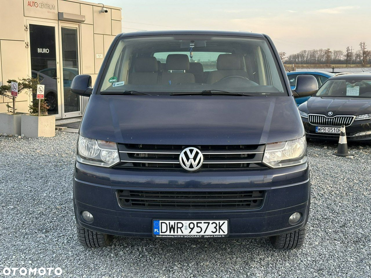 Volkswagen Caravelle - 2