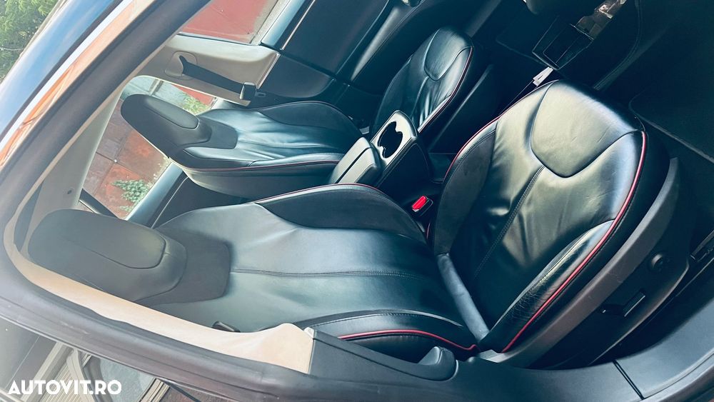 Tesla Model S Performance - 5
