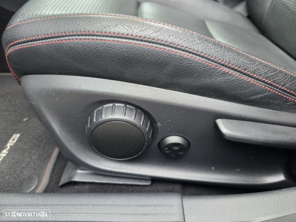Mercedes-Benz CLA 45 AMG 4Matic 7G-DCT - 40